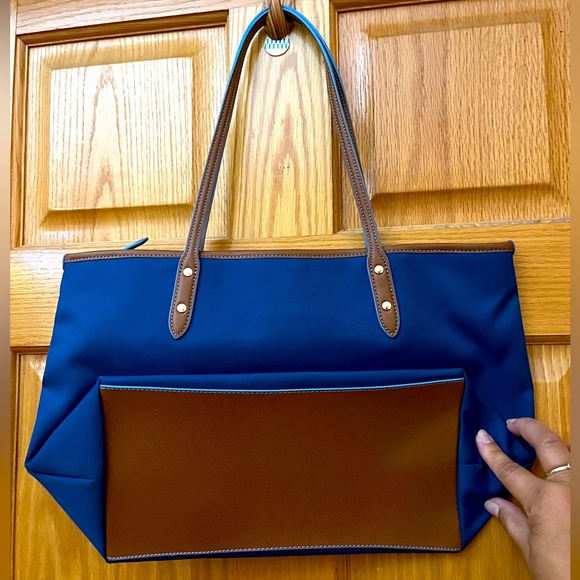 Coach Sawyer Tote Bag - Picture 3 of 6